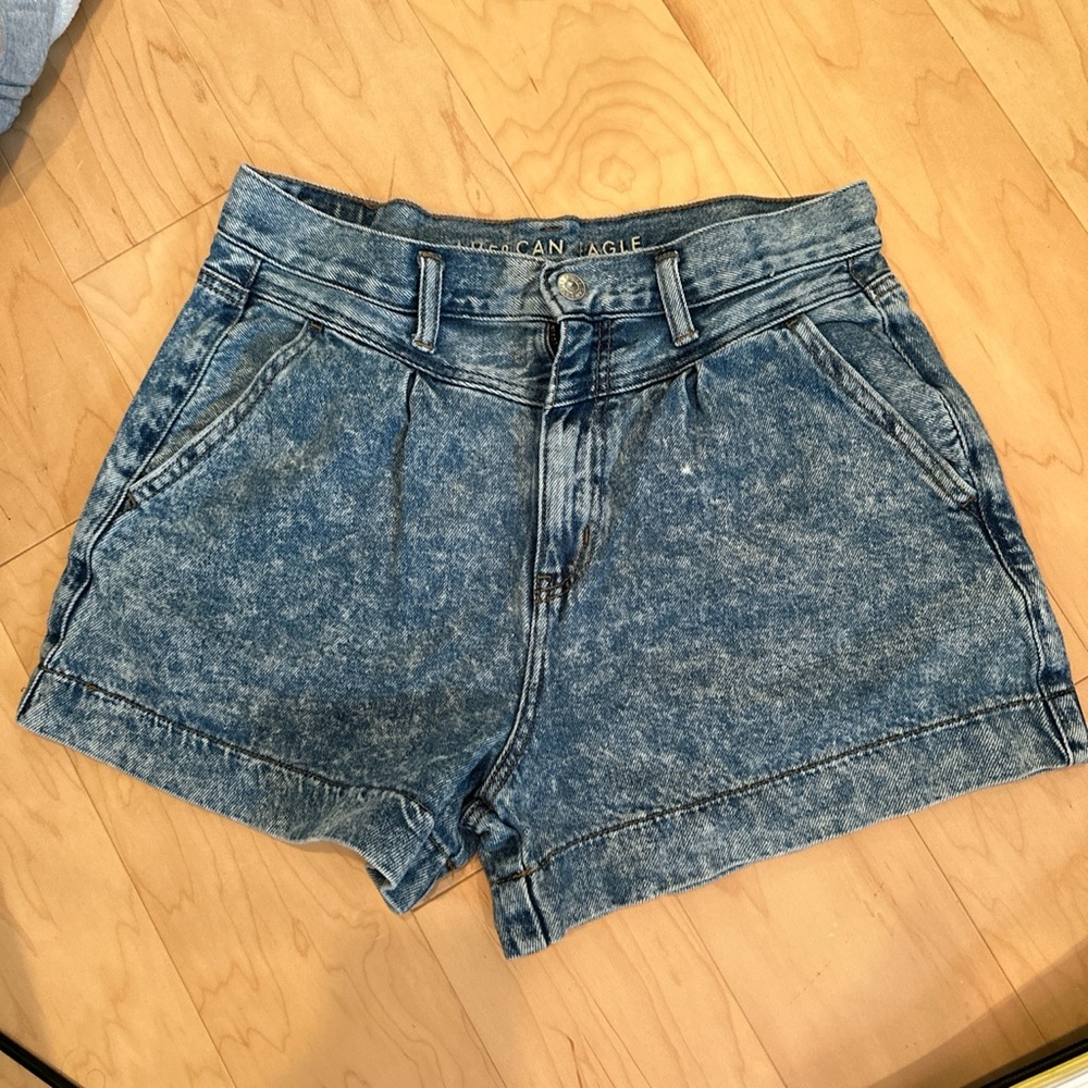 American Eagle shorts - stone washed